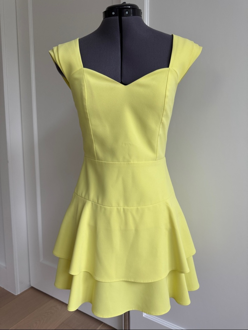 Alice + Olivia Lemon Yellow Tiered Sweetheart Mini Dress